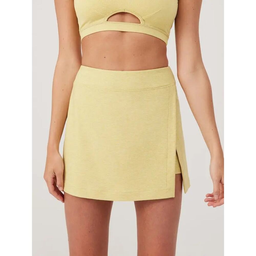 Women's Size M Outdoor Voices Court Skirt Athletic Skort 4.5" in Yellow Ginger